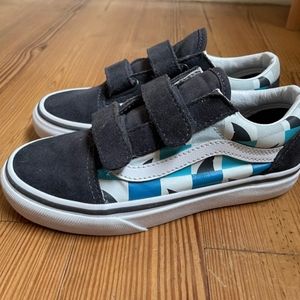 Vans Old Skool blue and white check shark finsneakers SIZE 13.5